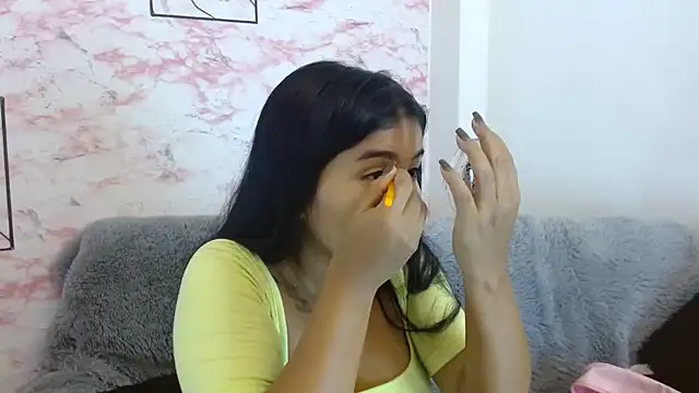 anahi  s online show from 11-04-25, 07:46