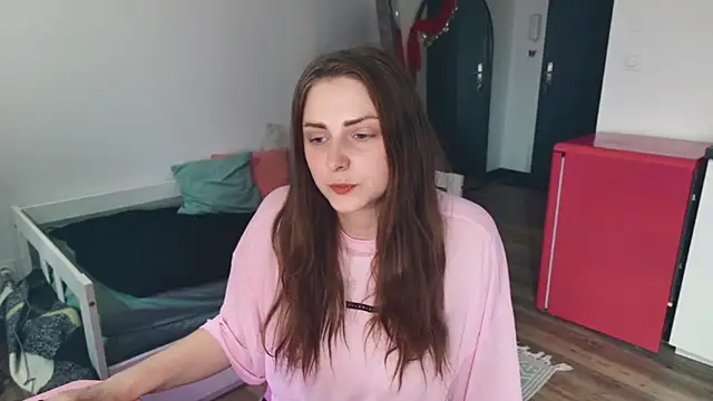 Snapshot of ce_leste__ chatting on 10-28-25, 12:41 ce leste online show from 10-28-25, 12:41