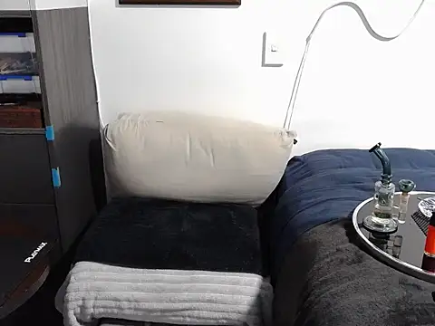 Snapshot of ChunkyMonkey007 chatting on 10-09-25, 03:21 ChunkyMonkey007 online show from 10-09-25, 03:21