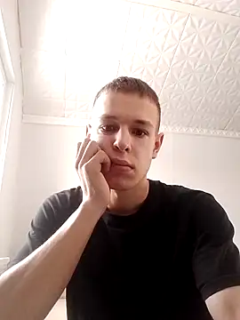 Snapshot of pretty_roman chatting on 02-11-25, 10:37 pretty roman online show from 02-11-25, 10:37