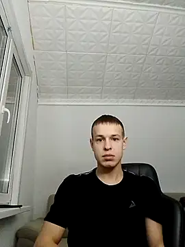 Snapshot of pretty_roman chatting on 02-17-25, 07:21 pretty roman online show from 02-17-25, 07:21