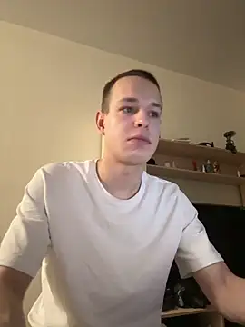 Snapshot of pretty_roman chatting on 03-11-26, 06:36 pretty roman online show from 03-11-26, 06:36