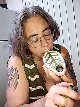 GraceHenderson online show from 02-27-25, 05:56