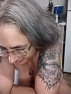 GraceHenderson online show from 03-04-25, 09:43