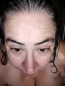 GraceHenderson online show from 10-04-25, 04:32