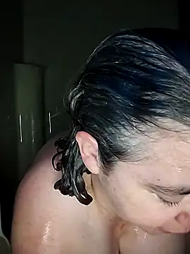 GraceHenderson online show from 10-18-25, 04:52