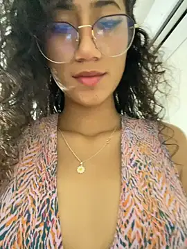 KaitlynLoveCam online show from 11-04-25, 07:13