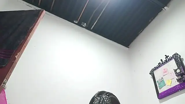 PetiteIvoryQueen19 online show from 03-13-25, 07:53