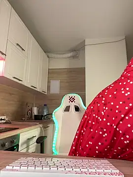 Snapshot of Ruby_Lilith chatting on 09-28-25, 03:17 Ruby Lilith online show from 09-28-25, 03:17