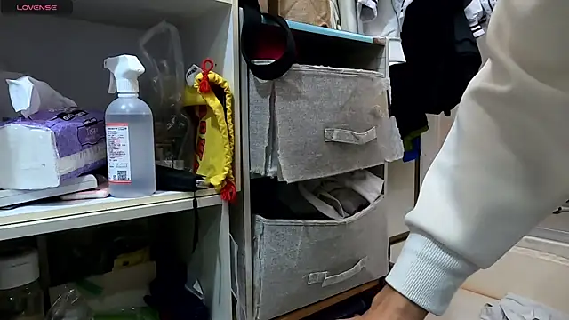 frnk30151 online show from 12-13-24, 02:38