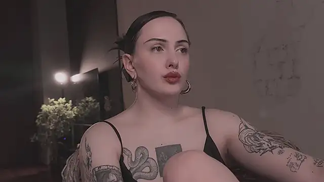 vinylstore online show from 12-08-24, 05:44