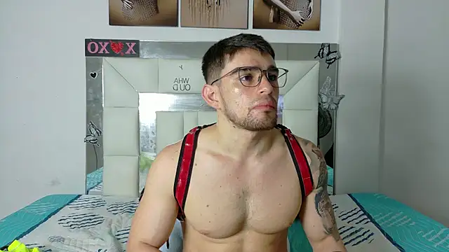 Sexy Alejandro  online show from 12-10-24, 03:22