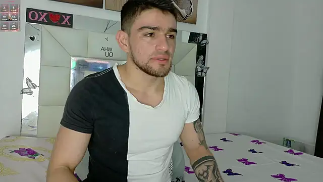 Sexy Alejandro  online show from 02-24-25, 11:21
