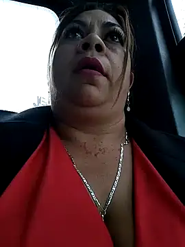 Snapshot of Laura-Hernandez chatting on 12-12-24, 09:26 Laura-Hernandez online show from 12-12-24, 09:26