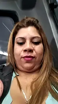 Snapshot of Laura-Hernandez chatting on 01-23-25, 01:19 Laura-Hernandez online show from 01-23-25, 01:19