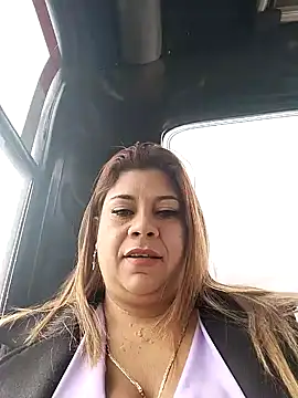 Snapshot of Laura-Hernandez chatting on 01-24-25, 04:28 Laura-Hernandez online show from 01-24-25, 04:28
