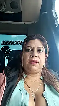 Snapshot of Laura-Hernandez chatting on 02-01-25, 03:39 Laura-Hernandez online show from 02-01-25, 03:39
