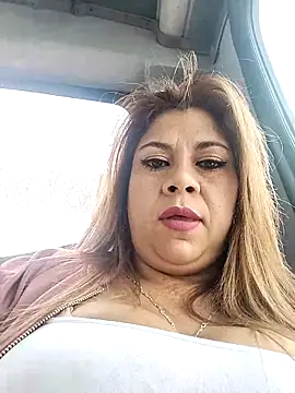 Snapshot of Laura-Hernandez chatting on 03-07-25, 03:07 Laura-Hernandez online show from 03-07-25, 03:07