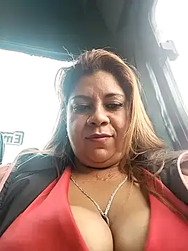Snapshot of Laura-Hernandez chatting on 03-15-25, 07:05 Laura-Hernandez online show from 03-15-25, 07:05