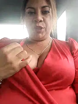 Snapshot of Laura-Hernandez chatting on 03-21-25, 08:08 Laura-Hernandez online show from 03-21-25, 08:08