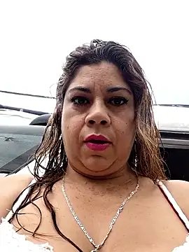 Laura-Hernandez online show from 01-06-26, 03:16