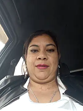 Laura-Hernandez online show from 02-17-26, 02:57