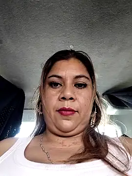 Laura-Hernandez online show from 03-07-26, 03:53