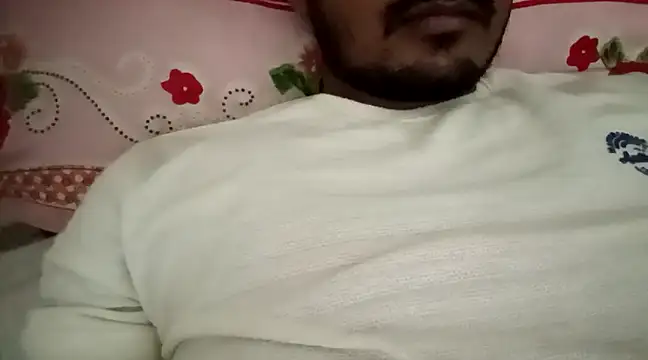 Bigcocks01 online show from 12-31-24, 06:02