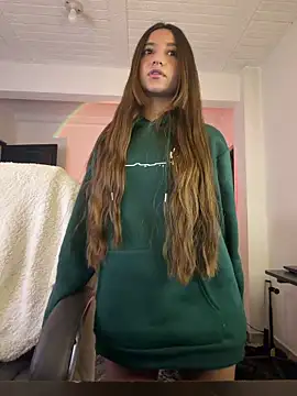 aly golden  online show from 12-18-25, 07:36