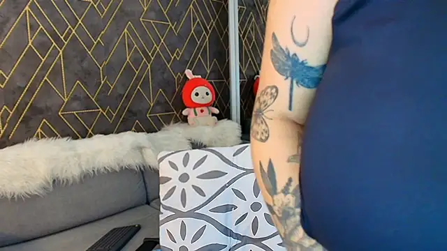 lauren jaureguifg online show from 01-12-25, 03:39