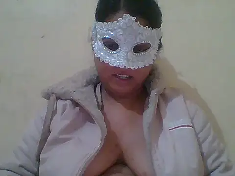 Snapshot of kamayanisingh24 chatting on 01-01-25, 06:38 kamayanisingh24 online show from 01-01-25, 06:38