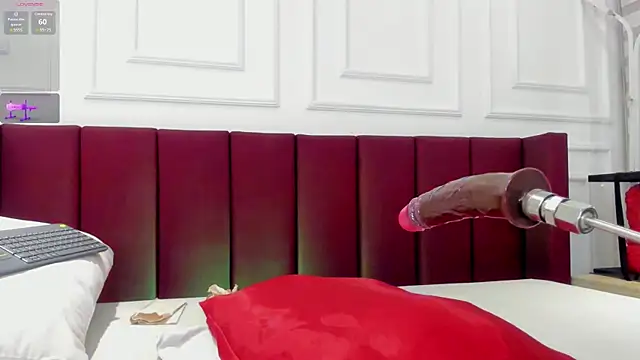 Luna monroe  online show from 12-23-24, 10:42