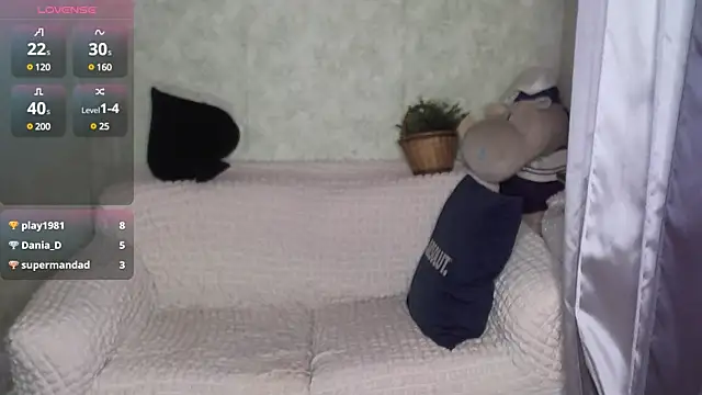 Snapshot of rossi_r chatting on 02-13-25, 07:31 rossi r online show from 02-13-25, 07:31