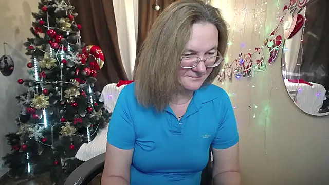 Snapshot of HolyMilfa chatting on 12-04-24, 01:42 HolyMilfa online show from 12-04-24, 01:42