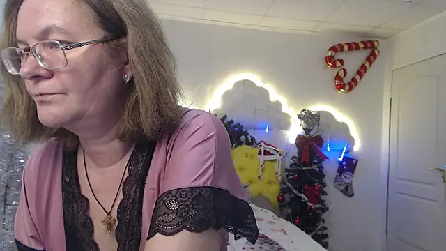 Snapshot of HolyMilfa chatting on 01-04-25, 02:14 HolyMilfa online show from 01-04-25, 02:14