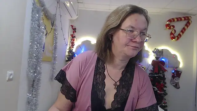 Snapshot of HolyMilfa chatting on 01-05-25, 10:53 HolyMilfa online show from 01-05-25, 10:53