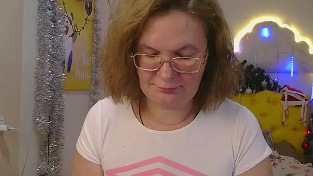 Snapshot of HolyMilfa chatting on 01-12-25, 11:07 HolyMilfa online show from 01-12-25, 11:07