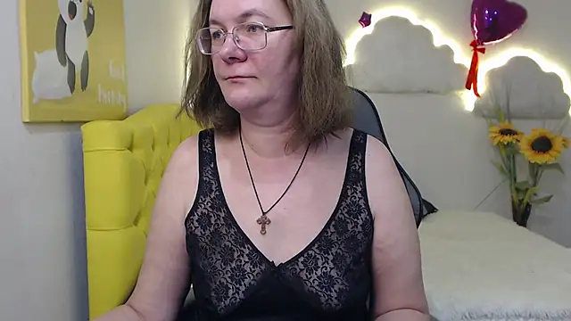 Snapshot of HolyMilfa chatting on 02-09-25, 01:56 HolyMilfa online show from 02-09-25, 01:56