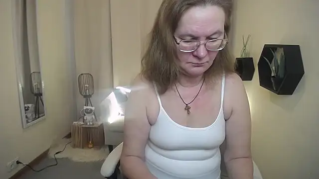 HolyMilfa online show from 03-05-26, 07:37