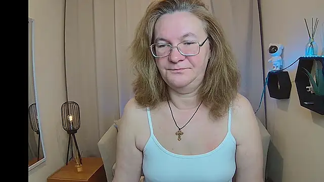HolyMilfa online show from 05-05-26, 06:43