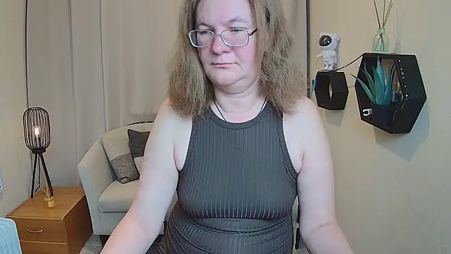 HolyMilfa online show from 05-09-26, 06:40