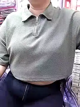 Snapshot of QueenHaryana chatting on 10-23-25, 08:02 QueenHaryana online show from 10-23-25, 08:02