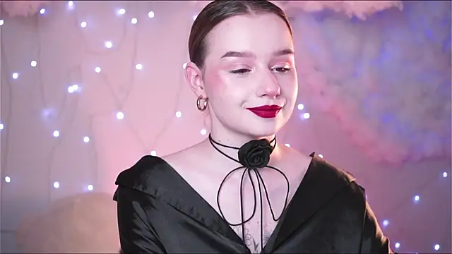 AdeleLoomis online show from 12-19-24, 05:50