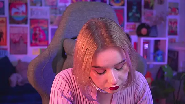 AdeleLoomis online show from 12-20-24, 02:27