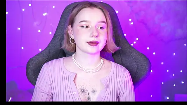 AdeleLoomis online show from 01-11-25, 08:21