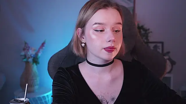 AdeleLoomis online show from 01-14-25, 07:43