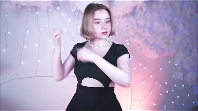 AdeleLoomis online show from 02-08-25, 05:18