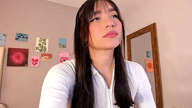 Snapshot of Maia_W10 chatting on 07-18-26, 12:20 Maia W10 online show from 07-18-26, 12:20
