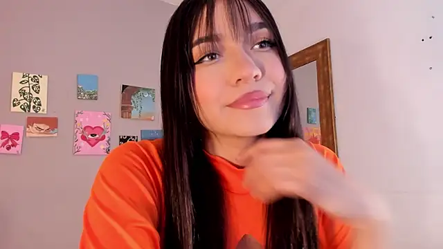 Snapshot of Maia_W10 chatting on 07-26-26, 03:19 Maia W10 online show from 07-26-26, 03:19