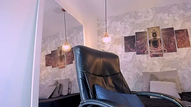 Regan   online show from 09-29-25, 07:02